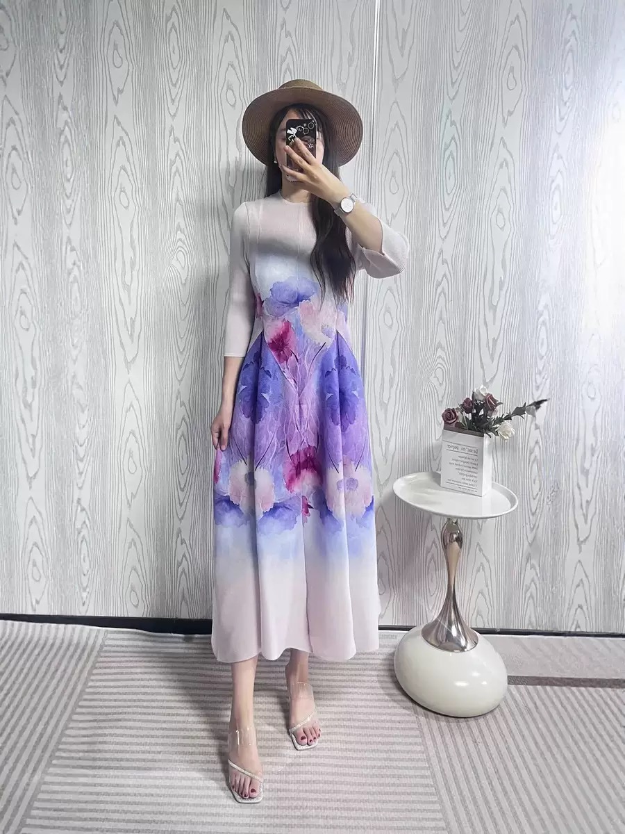 Wrinkled autumn gentle style French foreign trade printed long skirt, three bedroom flower bud eight piece skirt, elegant stretch plus size women's clothing