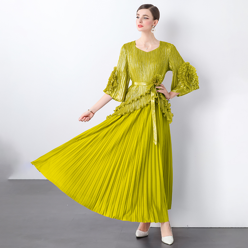 Miyake Foreign Trade Fashion Hot Stamping Curled Edge Plate Flower Design Sense Strap Top High Waist Long Hundred Fold Half Skirt Set Miyake Foreign Trade Fashion Hot Stamping Curled Edge Plate Flower Design Sense Strap Top High Waist Long Hundred Fold Half Skirt Set