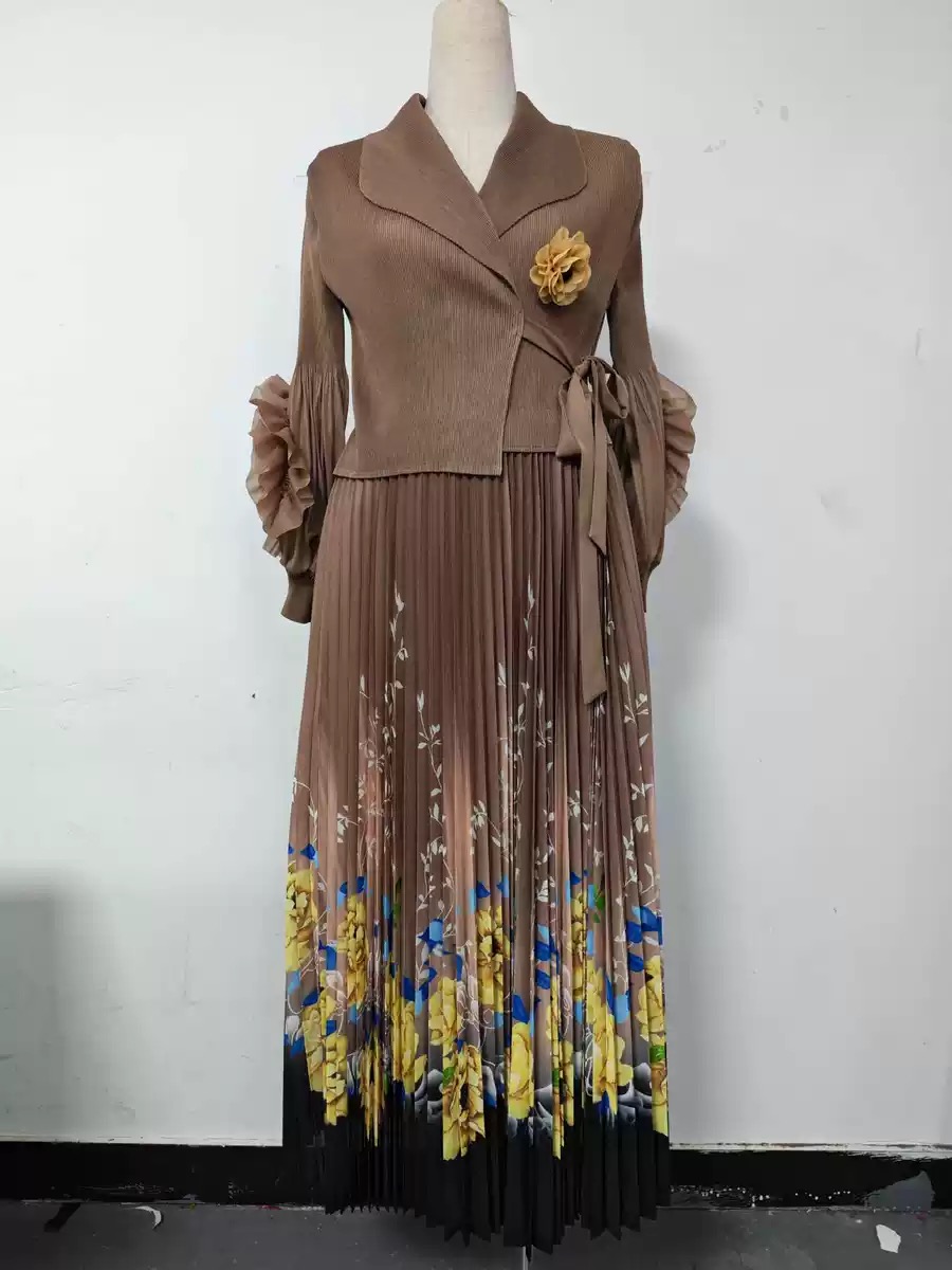 Foreign Trade: Three Houses, Africa, Europe, America, Printed, Customized, Flower Plate, Three Dimensional Decorative, Folded Dress, Elegant Suit, Collar, Women's Wear Foreign Trade: Three Houses, Africa, Europe, America, Printed, Customized, Flower Plate, Three Dimensional Decorative, Folded Dress, Elegant Suit, Collar, Women's Wear