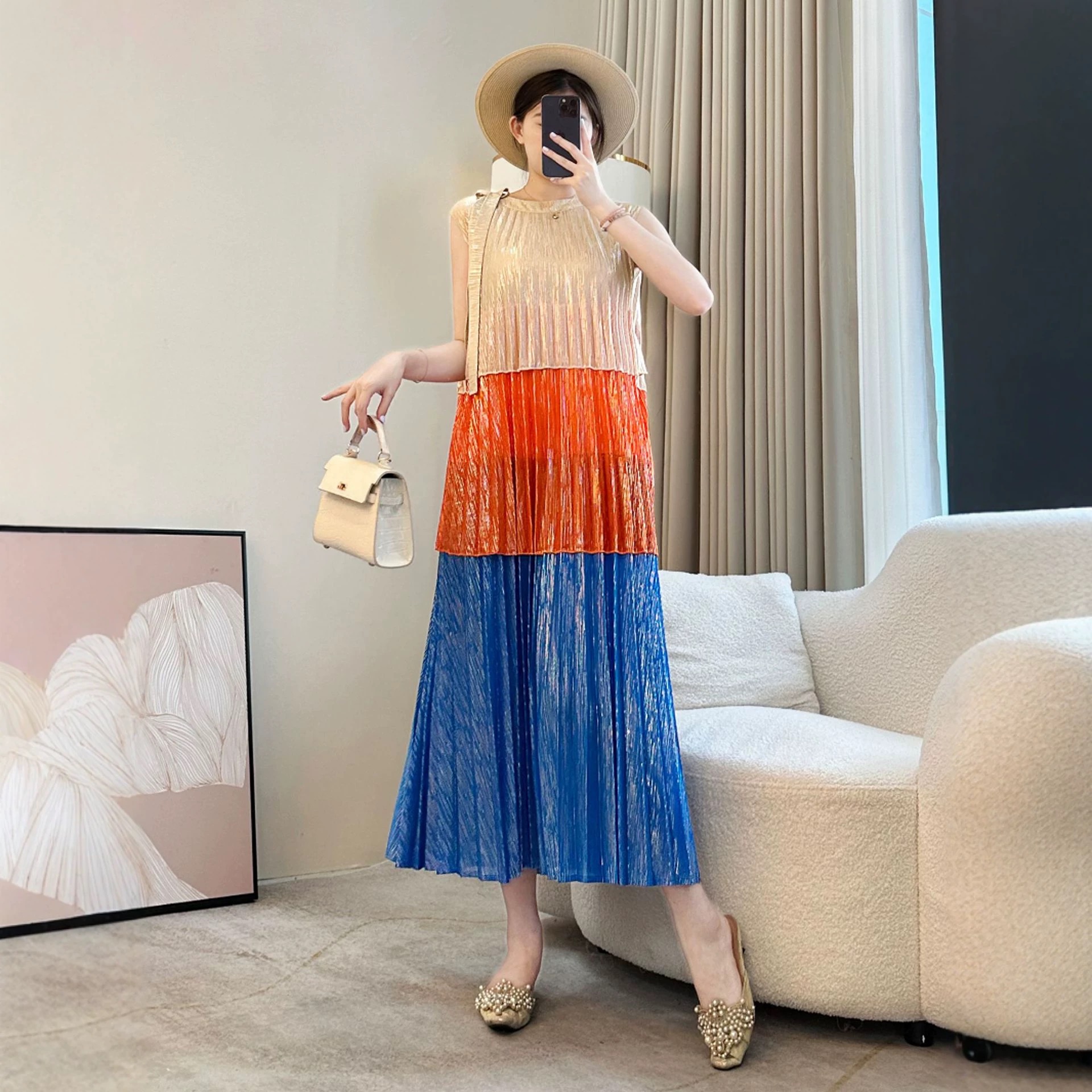Miyake Seaside Vacation Skirt with Wrinkle Style, Loose and Slimming Tank Top, Gold Plated 2025 Summer High end Thin Dress Miyake Seaside Vacation Skirt with Wrinkle Style, Loose and Slimming Tank Top, Gold Plated 2025 Summer High end Thin Dress