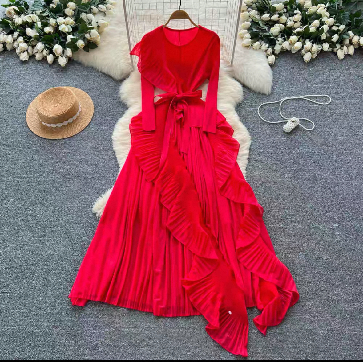 Lotus leaf edge pleated autumn strap irregular design sense foreign trade dress pleated 2025 cross-border women's dress Lotus leaf edge pleated autumn strap irregular design sense foreign trade dress pleated 2025 cross-border women's dress