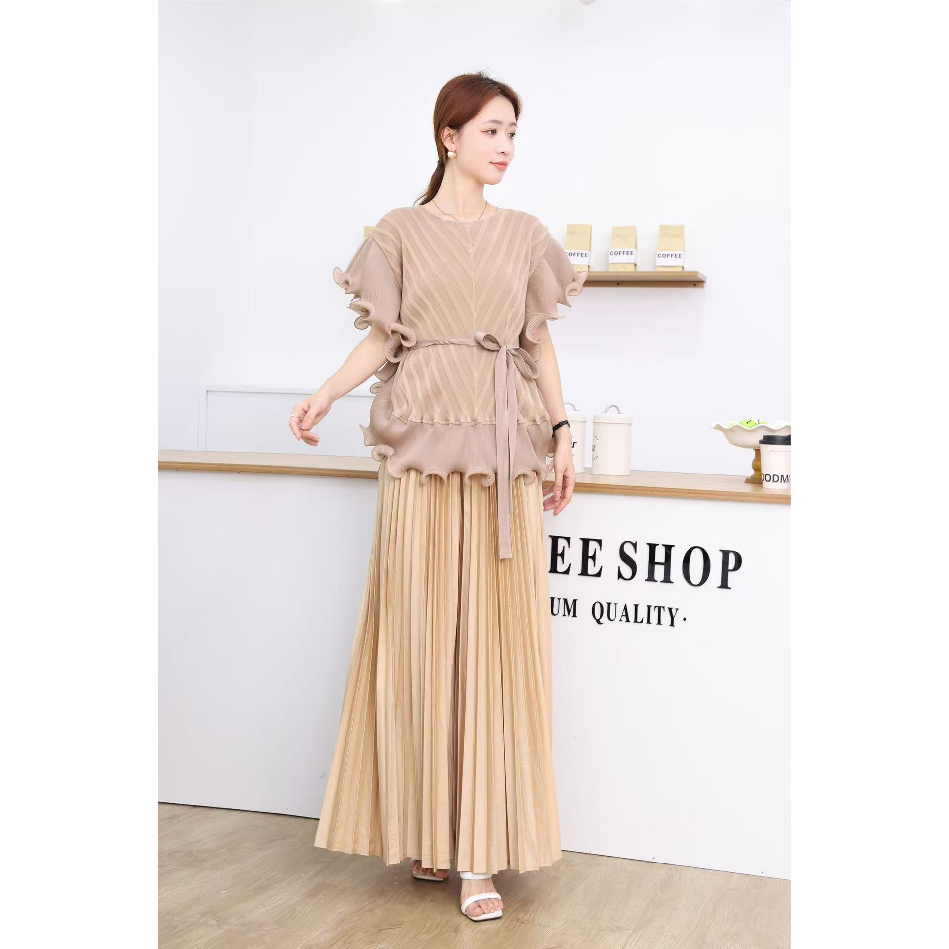 Sanzhai's new cross-border European and American fungus edge cinched waist mesh loose pleated top, wide leg pants, pleated pants women's set Sanzhai's new cross-border European and American fungus edge cinched waist mesh loose pleated top, wide leg pants, pleated pants women's set