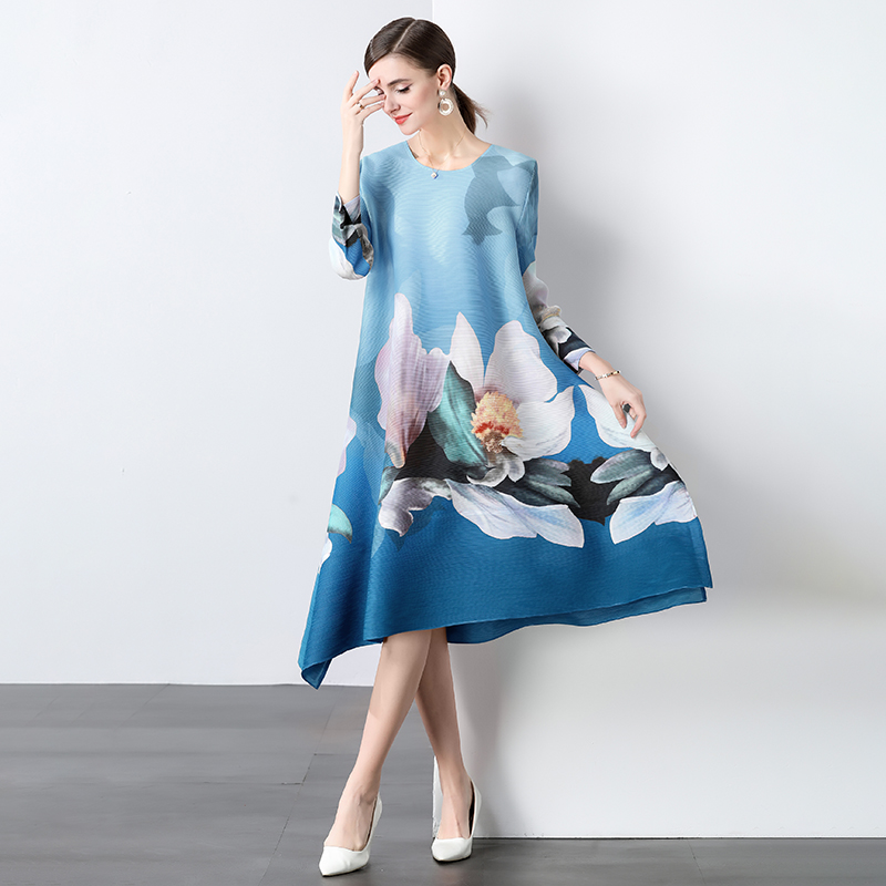 Miyake 2025 Summer Large Skirt Mid to Long Sleeves Look Skinny Round Neck Printed Splicing Loose Folded Nine Cent Sleeve Dress Miyake 2025 Summer Large Skirt Mid to Long Sleeves Look Skinny Round Neck Printed Splicing Loose Folded Nine Cent Sleeve Dress