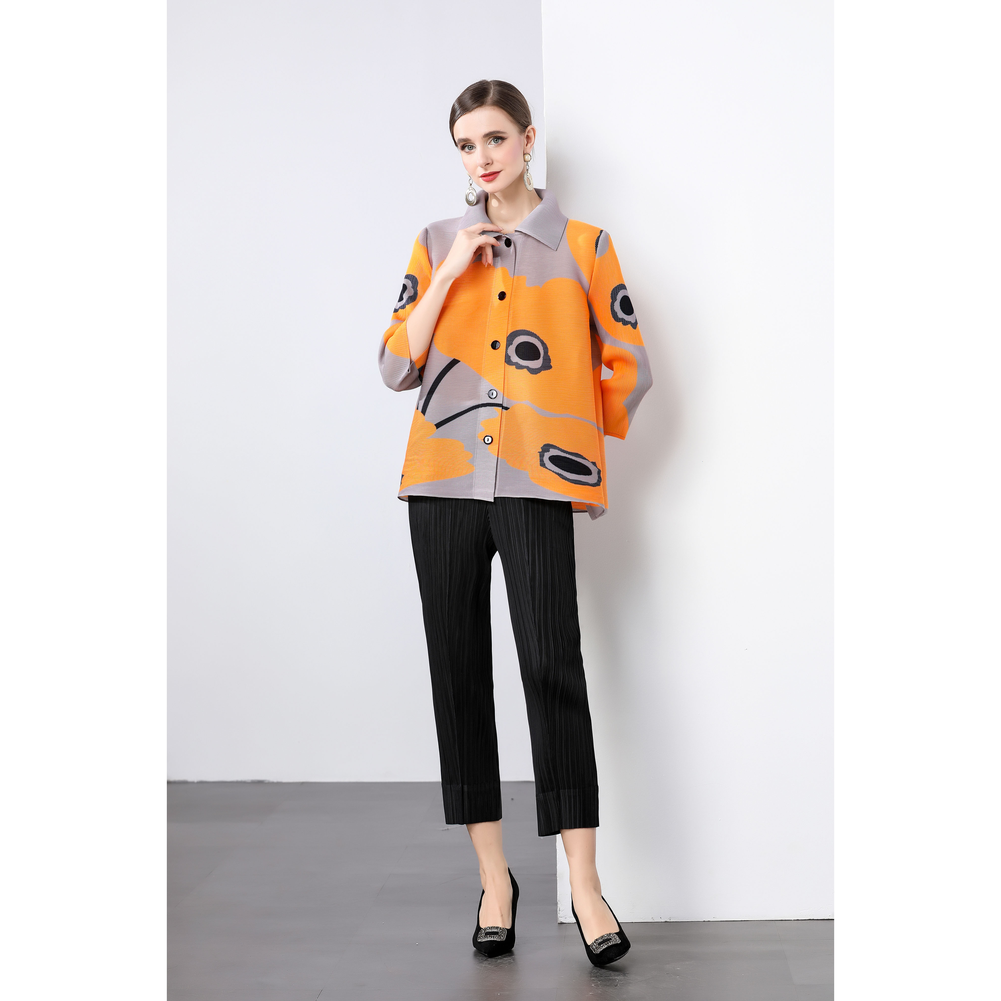 Miyake oversized loose collared pleated cardigan single breasted versatile top straight leg pleated pants Korean women's suit Miyake oversized loose collared pleated cardigan single breasted versatile top straight leg pleated pants Korean women's suit