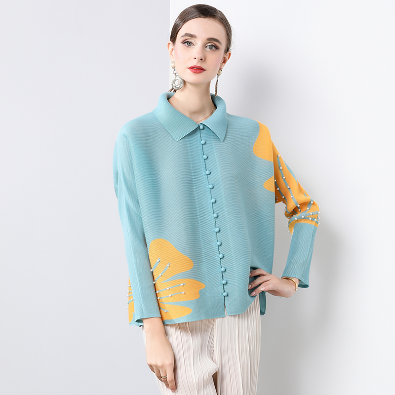 Miyake printed new cardigan top with small fragrance, fresh pleats, nail beads, loose and fashionable batball sleeves, slimming shirt Miyake printed new cardigan top with small fragrance, fresh pleats, nail beads, loose and fashionable batball sleeves, slimming shirt
