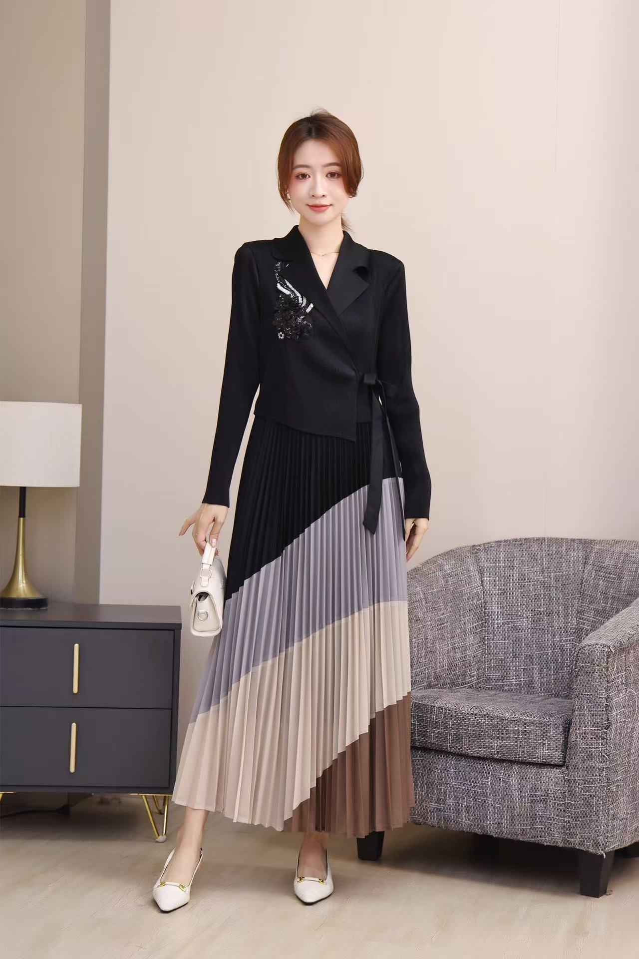 Miyake Cross border Design with Fold Fake Two piece sequin 3D Decoration Loose pleated Skirt Long Sleeve High Waist Dress Miyake Cross border Design with Fold Fake Two piece sequin 3D Decoration Loose pleated Skirt Long Sleeve High Waist Dress