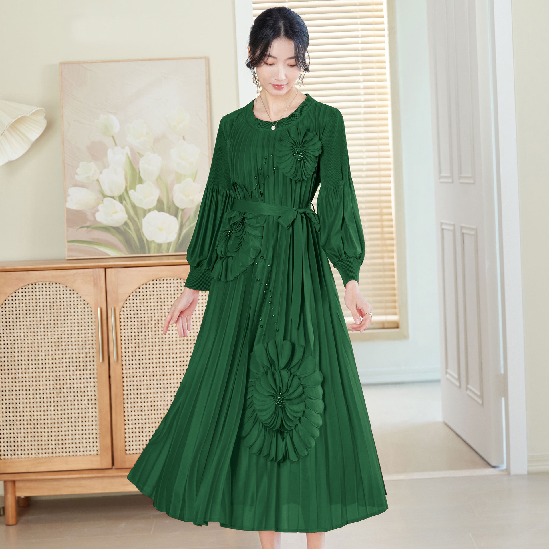 Miyake Europe and America Cross border Elegant Heavy Industry Three dimensional Flower Nail Bead Pendant Dress Loose Folded Dress for Women Miyake Europe and America Cross border Elegant Heavy Industry Three dimensional Flower Nail Bead Pendant Dress Loose Folded Dress for Women