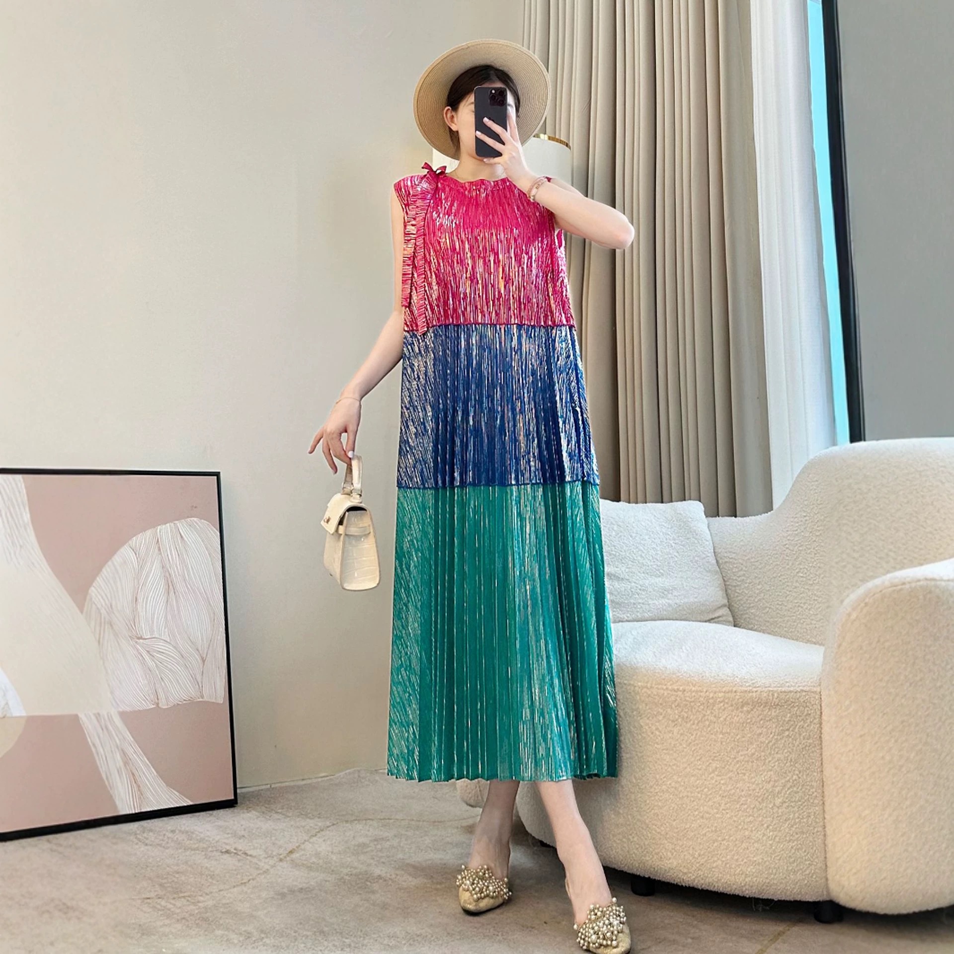 Miyake Seaside Vacation Skirt with Wrinkle Style, Loose and Slimming Tank Top, Gold Plated 2025 Summer High end Thin Dress Miyake Seaside Vacation Skirt with Wrinkle Style, Loose and Slimming Tank Top, Gold Plated 2025 Summer High end Thin Dress