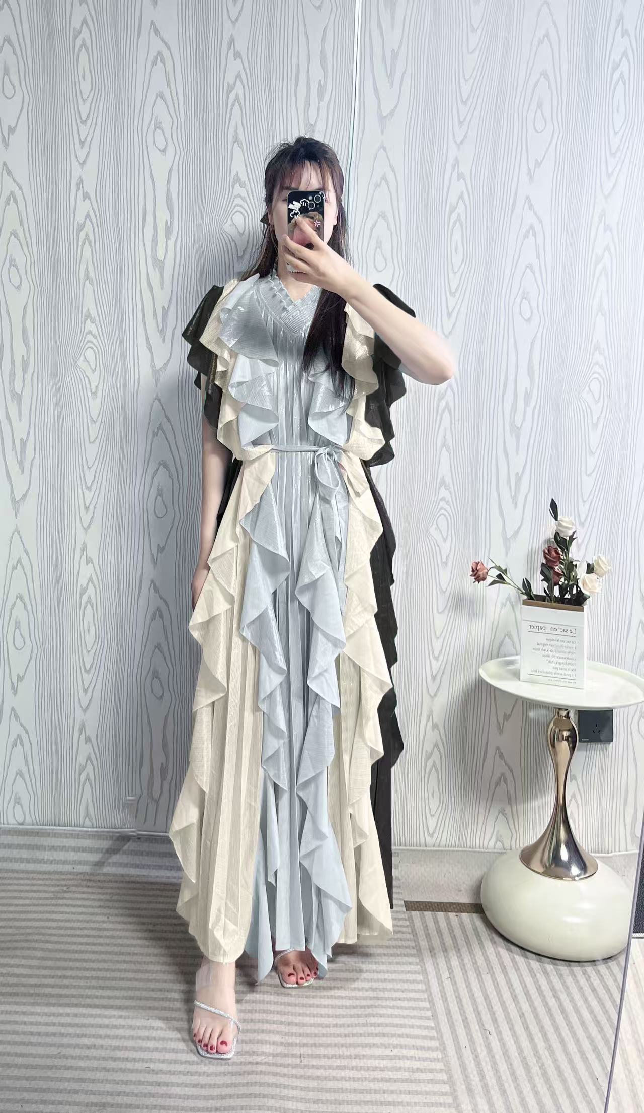 Design sense: Color blocked ruffle edge dress with pleats, high waist, European and American cross-border gold stamping heavy industry, elegant long skirt with fungus edge Design sense: Color blocked ruffle edge dress with pleats, high waist, European and American cross-border gold stamping heavy industry, elegant long skirt with fungus edge