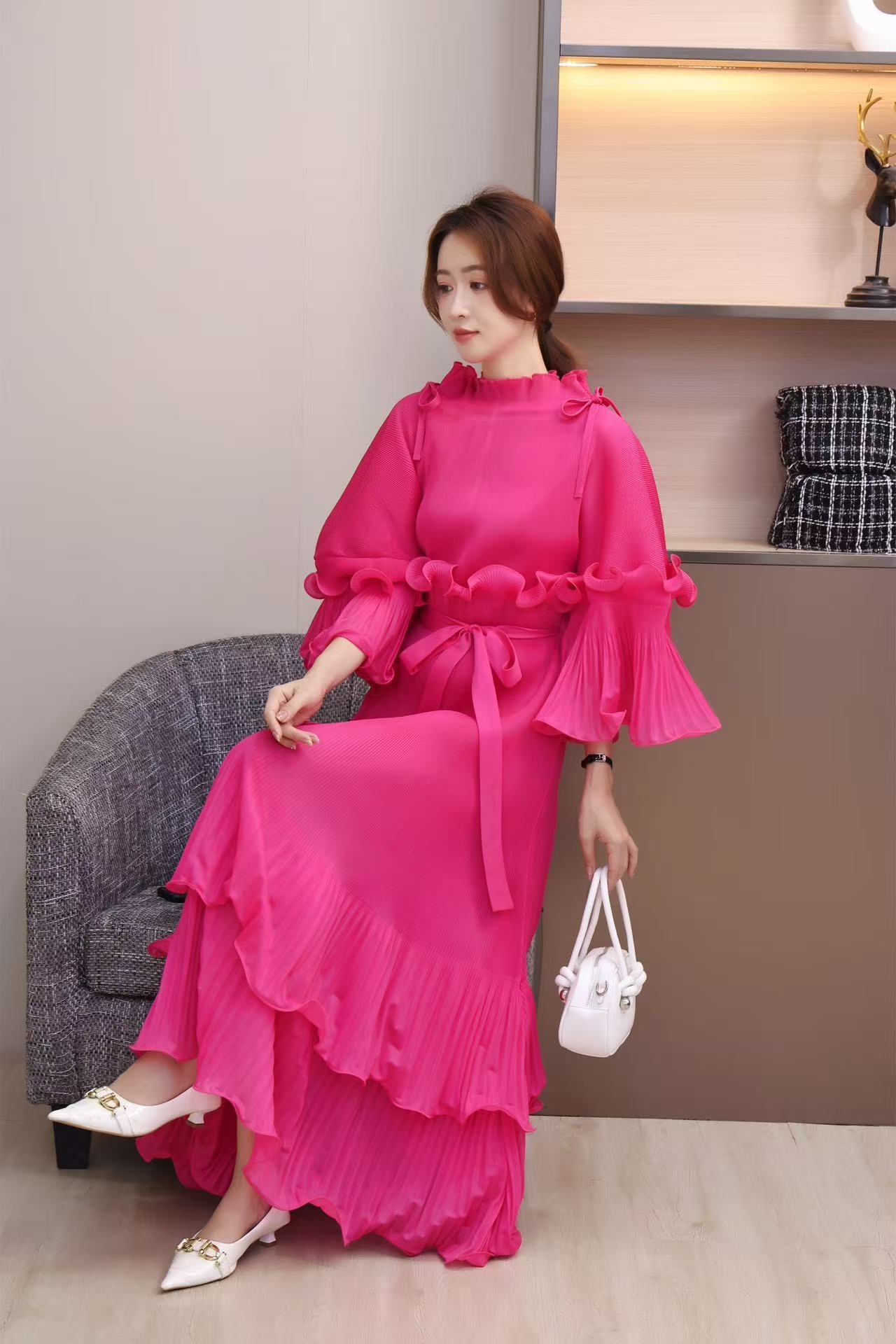 Miyake 2025 New Cross border Mushroom Edge Heavy Industry Design Horn Sleeve Lotus Leaf Edge Retro Wrinkle Women's Dress Miyake 2025 New Cross border Mushroom Edge Heavy Industry Design Horn Sleeve Lotus Leaf Edge Retro Wrinkle Women's Dress