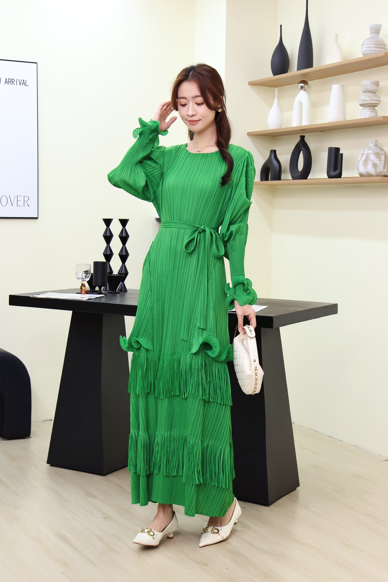 Miyake Cross border Heavy Industry Mushroom Edge Straightening tassel Folded Long Skirt Cake Skirt Long Sleeve Design Sensational Slimming Dress Miyake Cross border Heavy Industry Mushroom Edge Straightening tassel Folded Long Skirt Cake Skirt Long Sleeve Design Sensational Slimming Dress