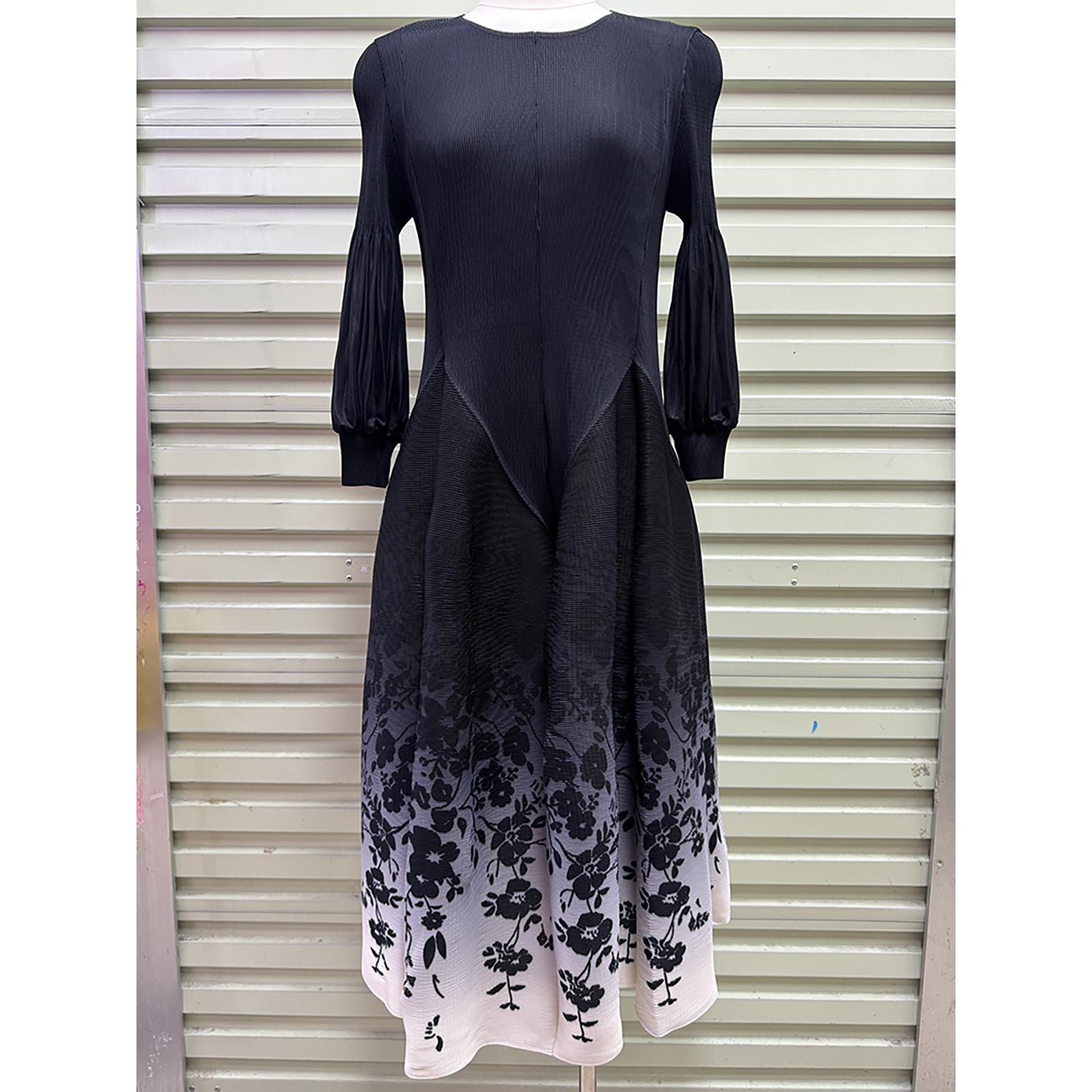 Wrinkled autumn gentle style French foreign trade printed long skirt, three bedroom flower bud eight piece skirt, elegant stretch plus size women's clothing Wrinkled autumn gentle style French foreign trade printed long skirt, three bedroom flower bud eight piece skirt, elegant stretch plus size women's clothing