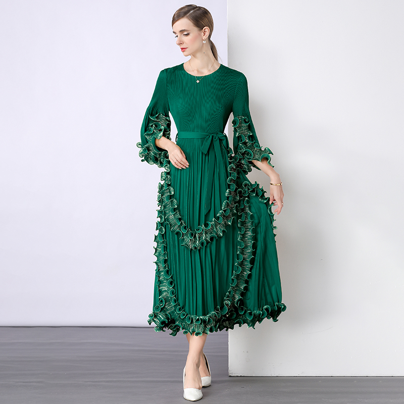 European and American court style hot stamping three bedroom dress with pleated fungus edges, high-end heavy industry cross-border loose waist dress European and American court style hot stamping three bedroom dress with pleated fungus edges, high-end heavy industry cross-border loose waist dress