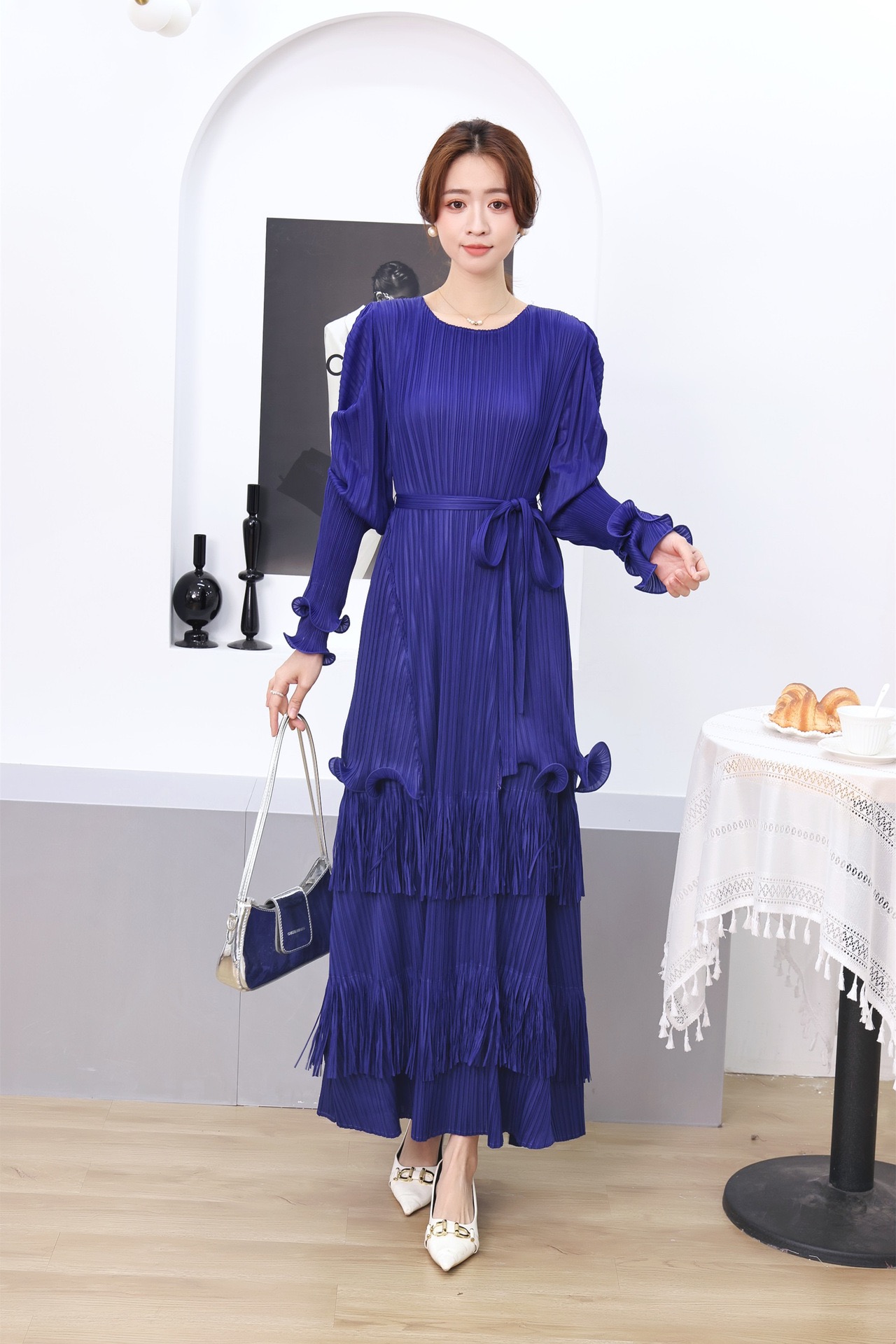 Miyake Cross border Heavy Industry Mushroom Edge Straightening tassel Folded Long Skirt Cake Skirt Long Sleeve Design Sensational Slimming Dress Miyake Cross border Heavy Industry Mushroom Edge Straightening tassel Folded Long Skirt Cake Skirt Long Sleeve Design Sensational Slimming Dress