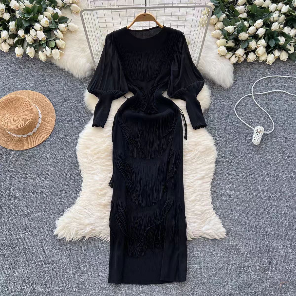 Miyake Spring and Autumn tassel design, cross-border pleated dress, round neck lantern sleeves, large size, Middle East, Europe and America, women's drape feeling Miyake Spring and Autumn tassel design, cross-border pleated dress, round neck lantern sleeves, large size, Middle East, Europe and America, women's drape feeling