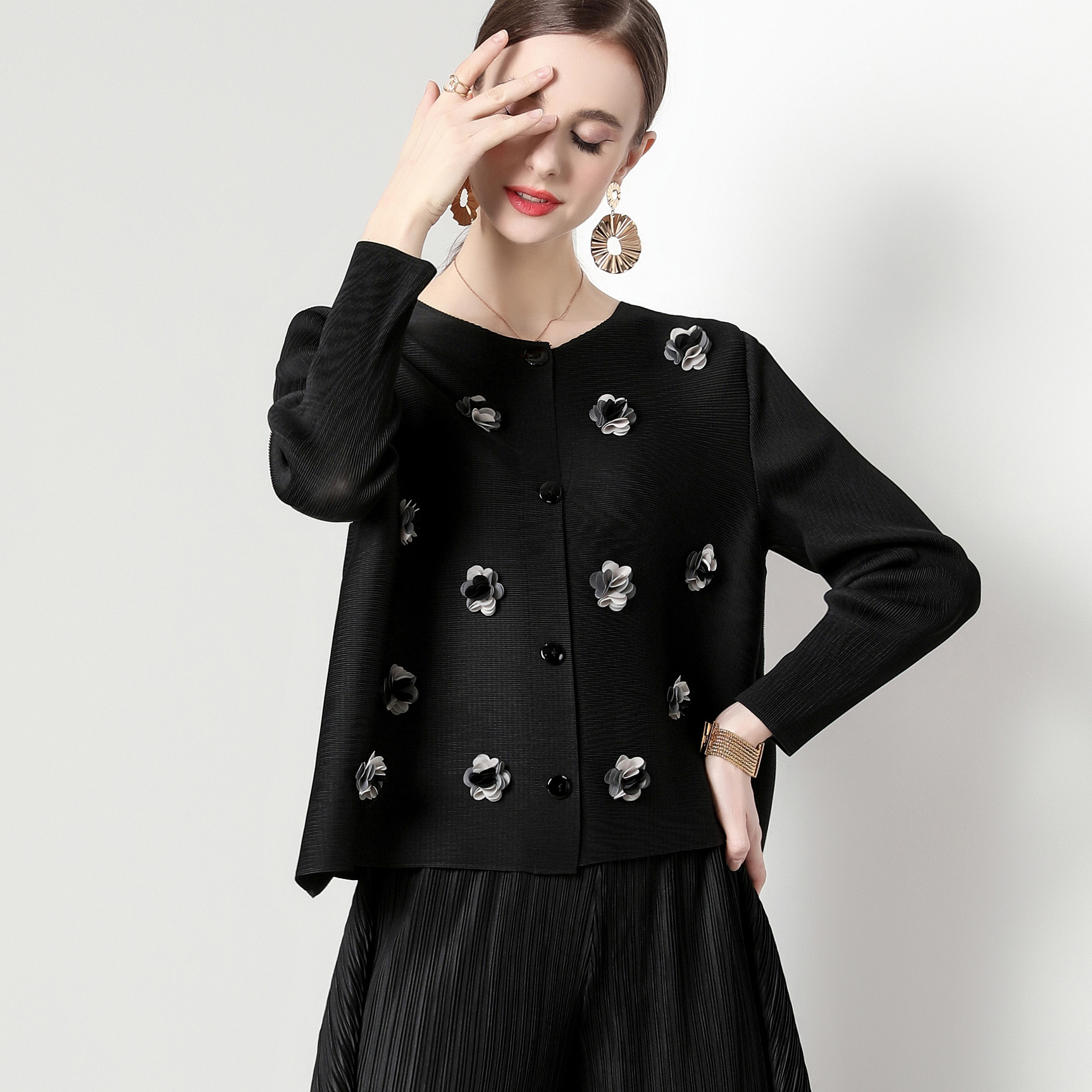 Sanzhai Foreign Trade Loose and Versatile Three Dimensional Decoration Small Fragrant Style Design Feel Folded Small Coat Casual Long Sleeve Top for Women Sanzhai Foreign Trade Loose and Versatile Three Dimensional Decoration Small Fragrant Style Design Feel Folded Small Coat Casual Long Sleeve Top for Women