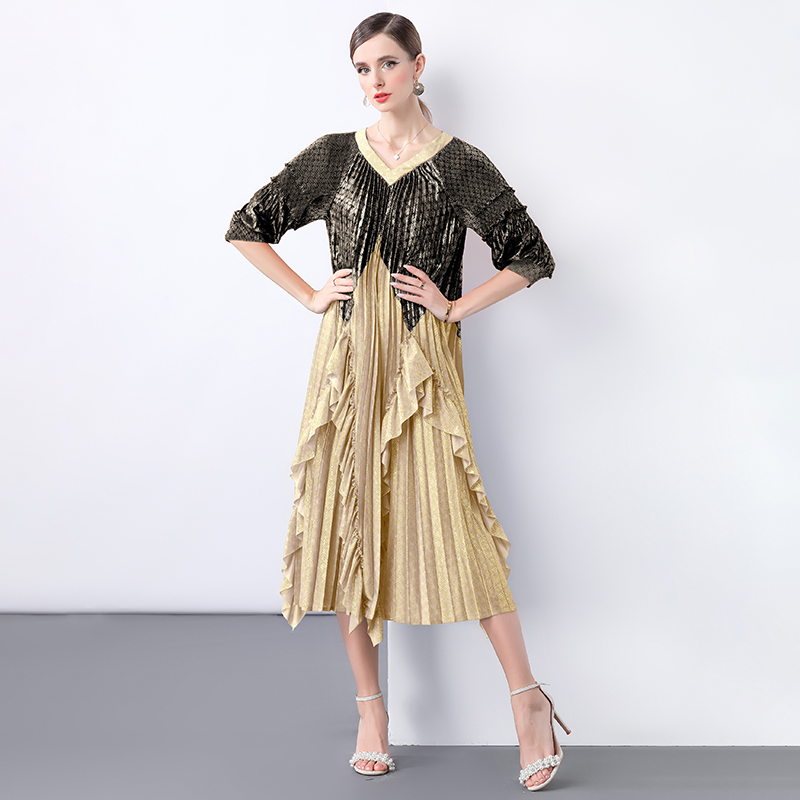 Miyake Summer Cross border Design with Lotus Leaf Edges, Mushroom Edges, Wrinkles, Hot Stamping Printing, Heavy Industry Seaside Vacation Dress Miyake Summer Cross border Design with Lotus Leaf Edges, Mushroom Edges, Wrinkles, Hot Stamping Printing, Heavy Industry Seaside Vacation Dress