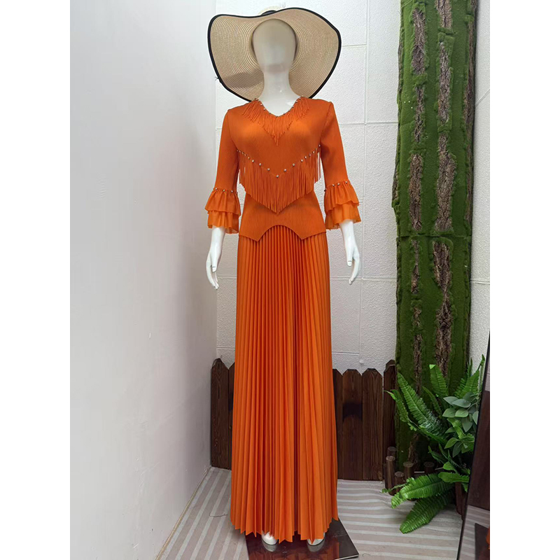 Miyake Cross border Nail Diamond Tassel Folded Set with Hundred Fold Grand Swing Long Skirt with Ruffle Sleeves Loose Top for European and American Women Miyake Cross border Nail Diamond Tassel Folded Set with Hundred Fold Grand Swing Long Skirt with Ruffle Sleeves Loose Top for European and American Women