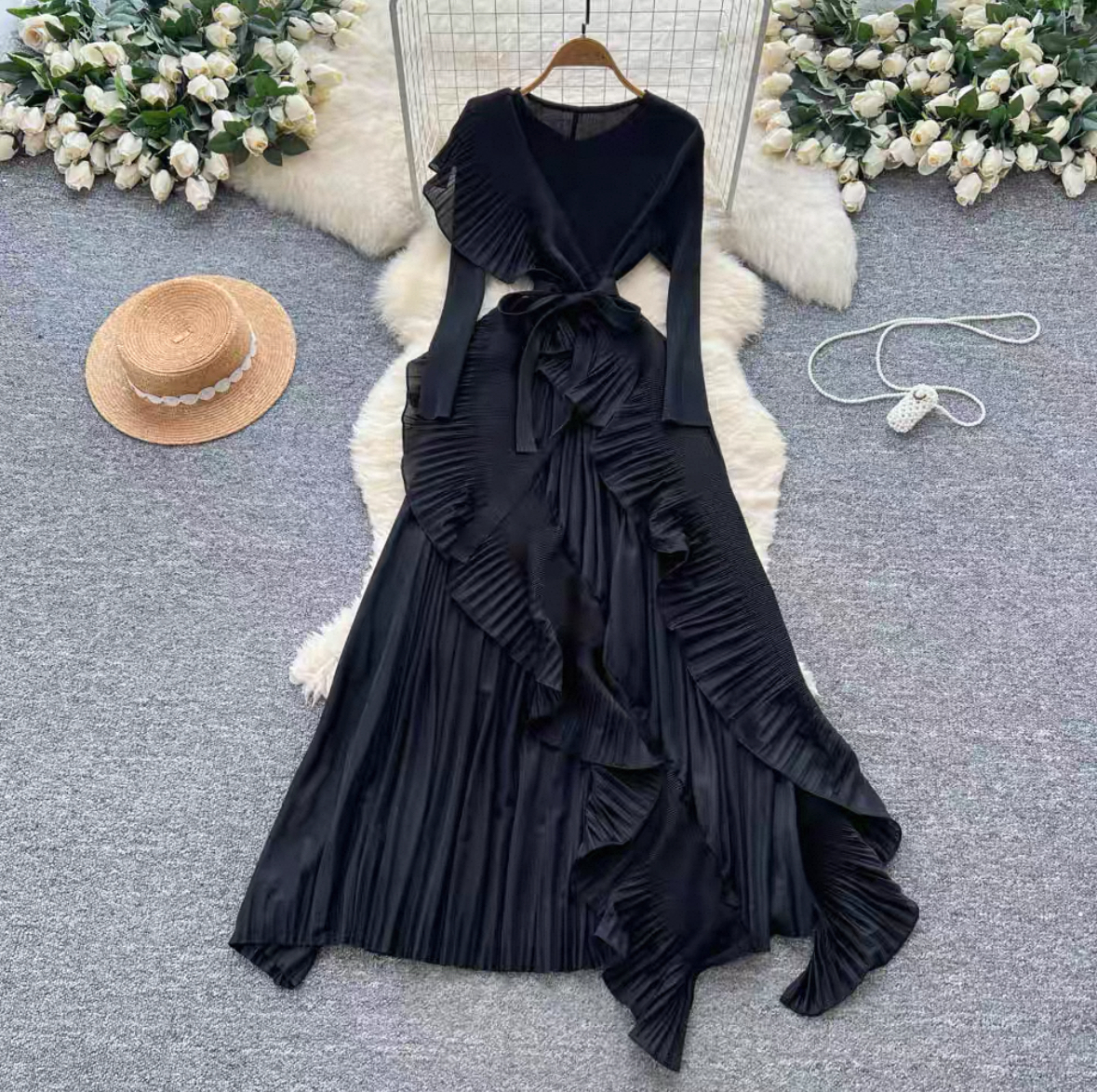 Lotus leaf edge pleated autumn strap irregular design sense foreign trade dress pleated 2025 cross-border women's dress Lotus leaf edge pleated autumn strap irregular design sense foreign trade dress pleated 2025 cross-border women's dress