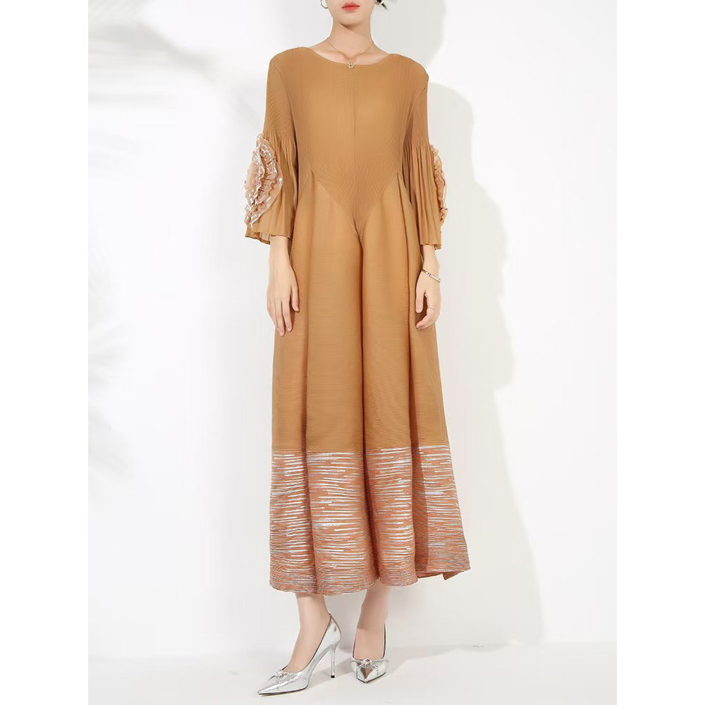 Miyake plus size cross-border women's clothing, hot pressed gold plate flower embroidered round neck loose elastic shaking pleated trumpet sleeve long skirt Miyake plus size cross-border women's clothing, hot pressed gold plate flower embroidered round neck loose elastic shaking pleated trumpet sleeve long skirt