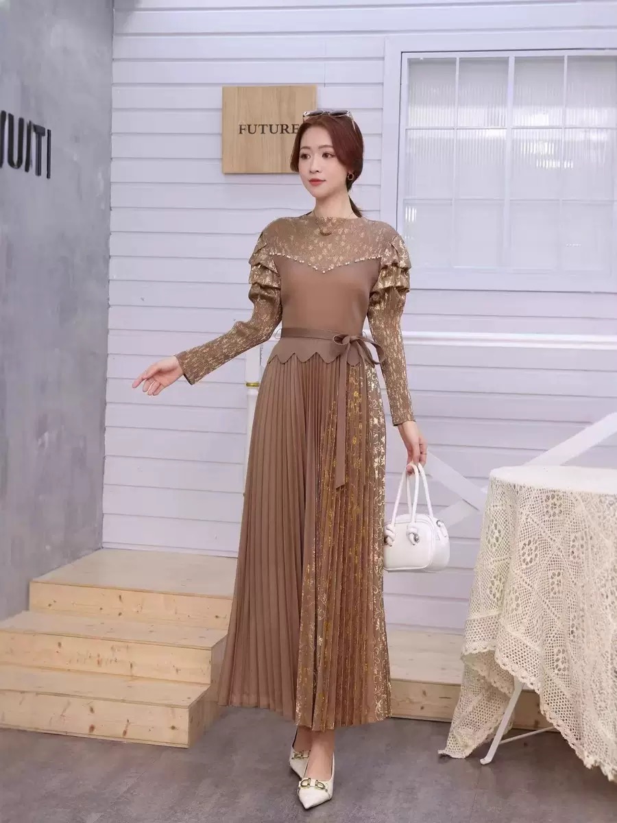 Cross border European and American three bedroom bubble sleeve hot stamping pleated lace up pleated dress long sleeved autumn patchwork French women's clothing Cross border European and American three bedroom bubble sleeve hot stamping pleated lace up pleated dress long sleeved autumn patchwork French women's clothing