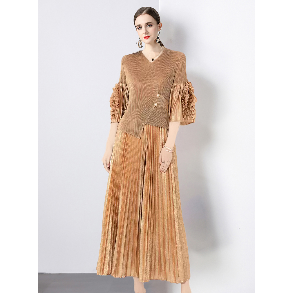 Miyake European and American retro style hot stamping pleated set, three-dimensional plate flower trumpet sleeve top+high waist wide leg long pants Miyake European and American retro style hot stamping pleated set, three-dimensional plate flower trumpet sleeve top+high waist wide leg long pants