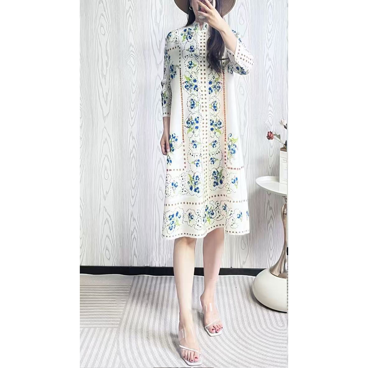 Original factory quality discount straight Miyake pleated medium long print slimming and age reducing mm dress with nine quarter sleeves Original factory quality discount straight Miyake pleated medium long print slimming and age reducing mm dress with nine quarter sleeves