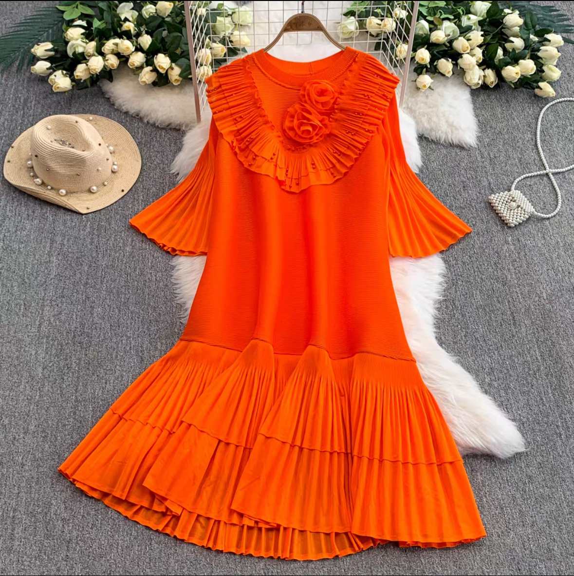 Sanzhai 2025 new lotus leaf edge three-dimensional flower nail bead loose oversized pleated heavy industry European and American cross-border dress Sanzhai 2025 new lotus leaf edge three-dimensional flower nail bead loose oversized pleated heavy industry European and American cross-border dress