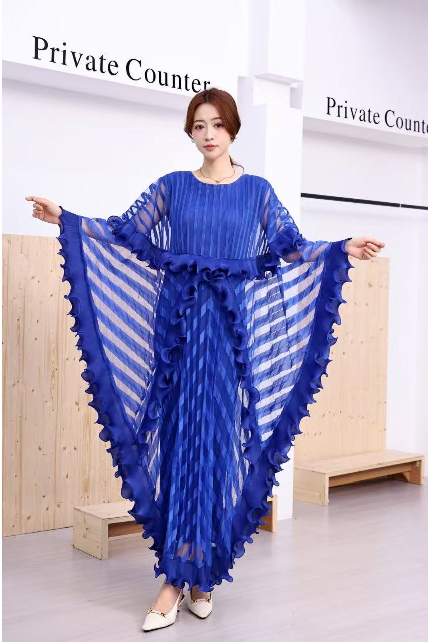 Sanzhai Foreign Trade Secret Edge Mushroom Edge Mesh Fake Two Irregular Design Fold Dress Large Women's Wear Sanzhai Foreign Trade Secret Edge Mushroom Edge Mesh Fake Two Irregular Design Fold Dress Large Women's Wear