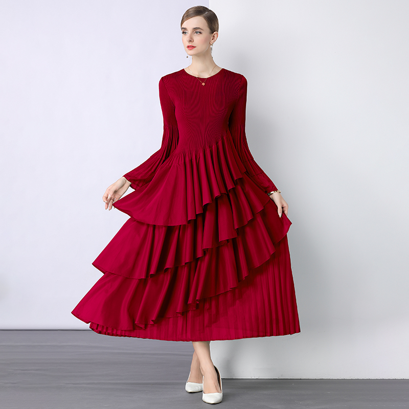 Miyake Cross border European and American Lotus Leaf Edge Cake Skirt Heavy duty Folded High Waist Long Sleeve Light Mature Wind Loose Hanging Dress