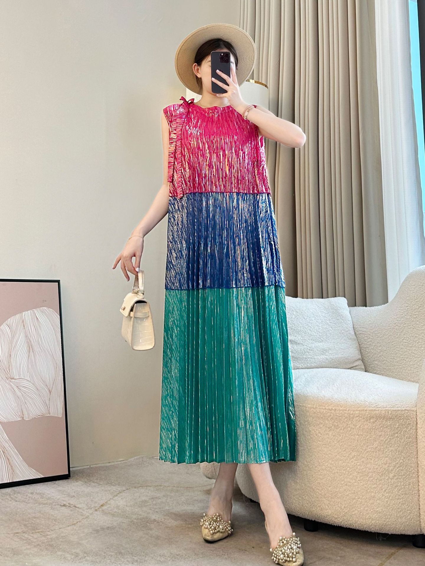 Miyake Seaside Vacation Skirt with Wrinkle Style, Loose and Slimming Tank Top, Gold Plated 2025 Summer High end Thin Dress Miyake Seaside Vacation Skirt with Wrinkle Style, Loose and Slimming Tank Top, Gold Plated 2025 Summer High end Thin Dress