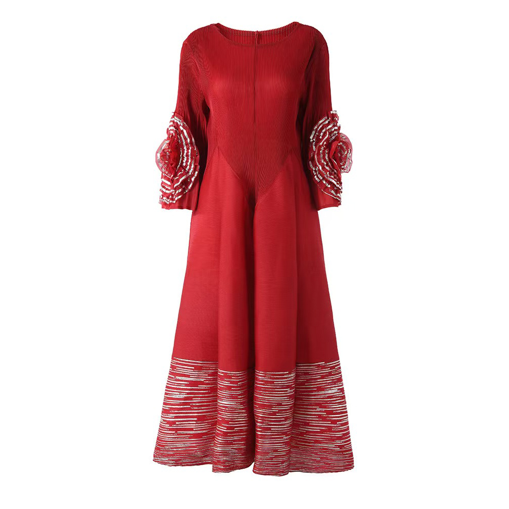 Miyake plus size cross-border women's clothing, hot pressed gold plate flower embroidered round neck loose elastic shaking pleated trumpet sleeve long skirt Miyake plus size cross-border women's clothing, hot pressed gold plate flower embroidered round neck loose elastic shaking pleated trumpet sleeve long skirt