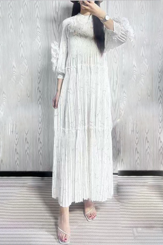 Printed pleated three-dimensional decorative flower plate flower autumn and winter loose slimming cross-border dress high-end lantern sleeve dress Printed pleated three-dimensional decorative flower plate flower autumn and winter loose slimming cross-border dress high-end lantern sleeve dress