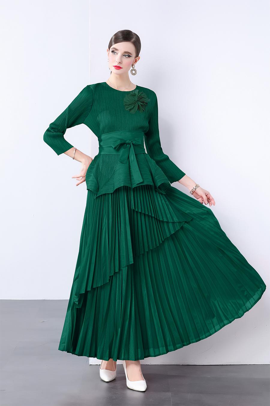 Three dimensional floral decoration top with long lace up pleated skirt, foreign trade European and American style pleated set with lining fabric Three dimensional floral decoration top with long lace up pleated skirt, foreign trade European and American style pleated set with lining fabric