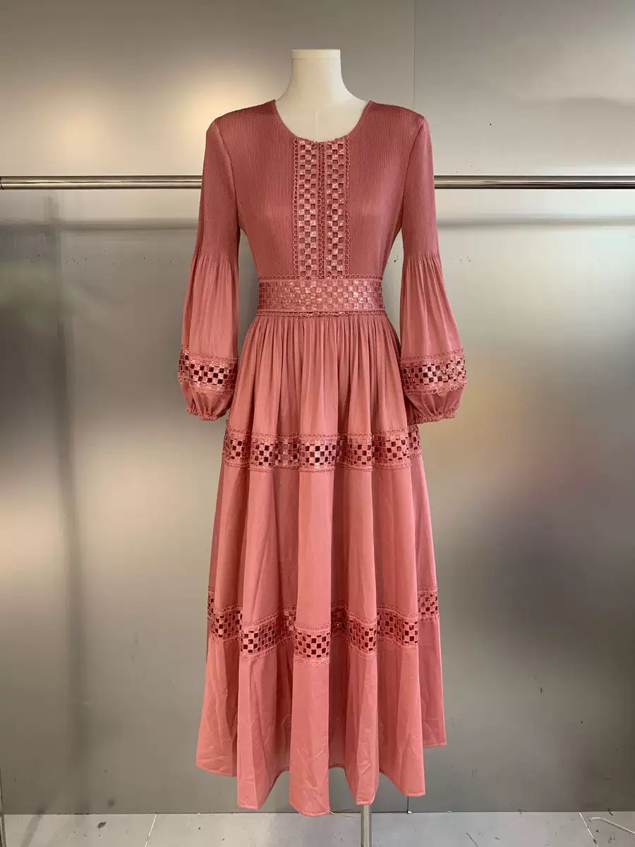 New cross-border three bedroom bohemian style embroidered lace hollow sequin pleated European, American, and African lace dress New cross-border three bedroom bohemian style embroidered lace hollow sequin pleated European, American, and African lace dress