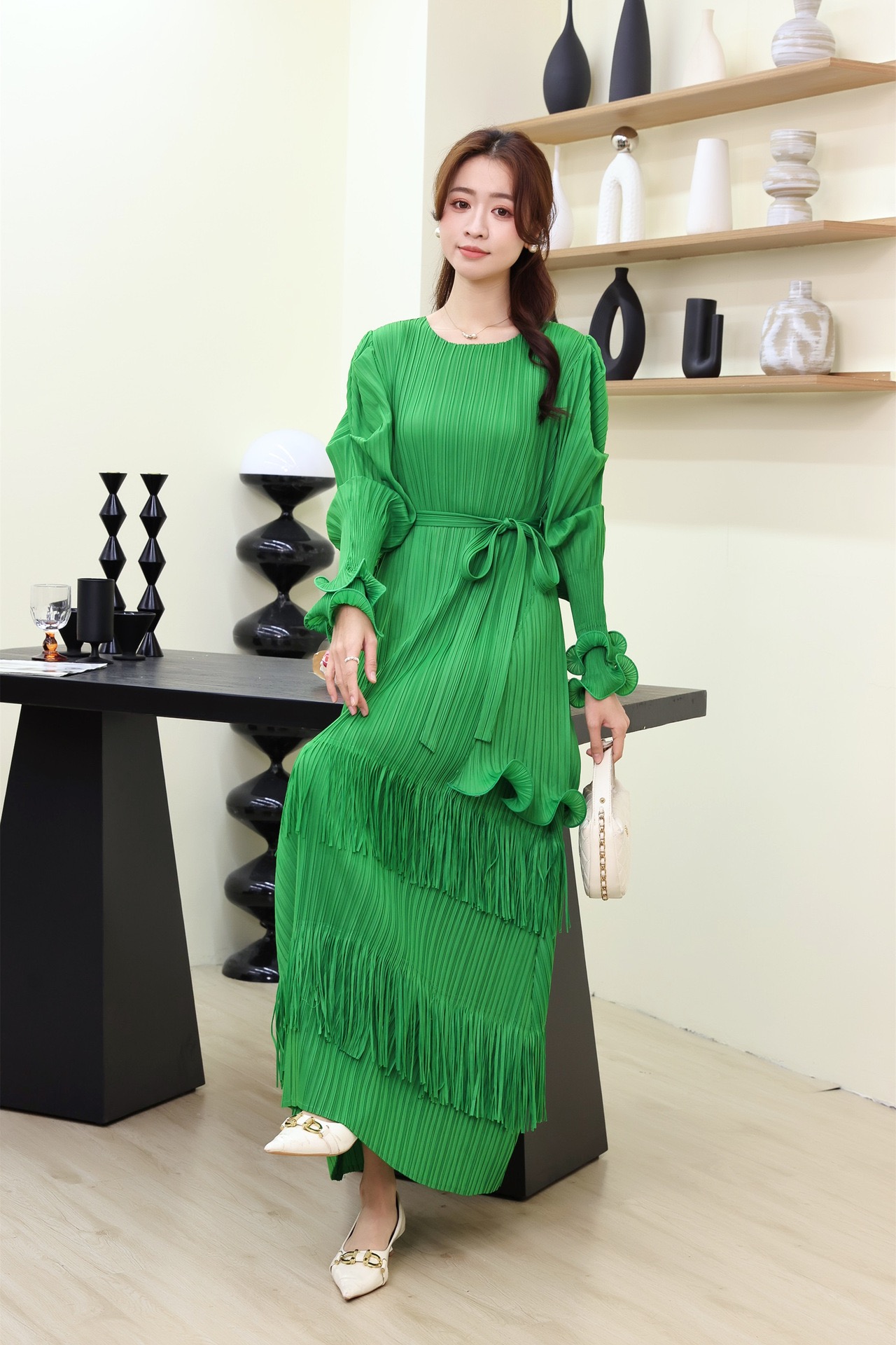 Miyake Cross border Heavy Industry Mushroom Edge Straightening tassel Folded Long Skirt Cake Skirt Long Sleeve Design Sensational Slimming Dress Miyake Cross border Heavy Industry Mushroom Edge Straightening tassel Folded Long Skirt Cake Skirt Long Sleeve Design Sensational Slimming Dress