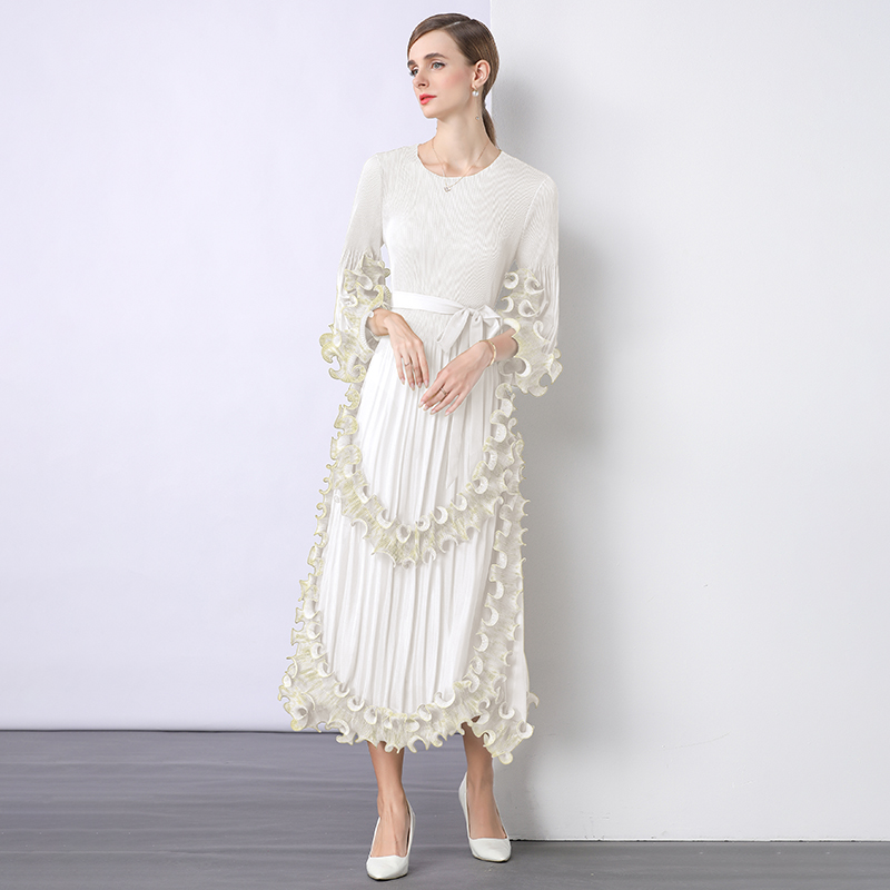 European and American court style hot stamping three bedroom dress with pleated fungus edges, high-end heavy industry cross-border loose waist dress European and American court style hot stamping three bedroom dress with pleated fungus edges, high-end heavy industry cross-border loose waist dress
