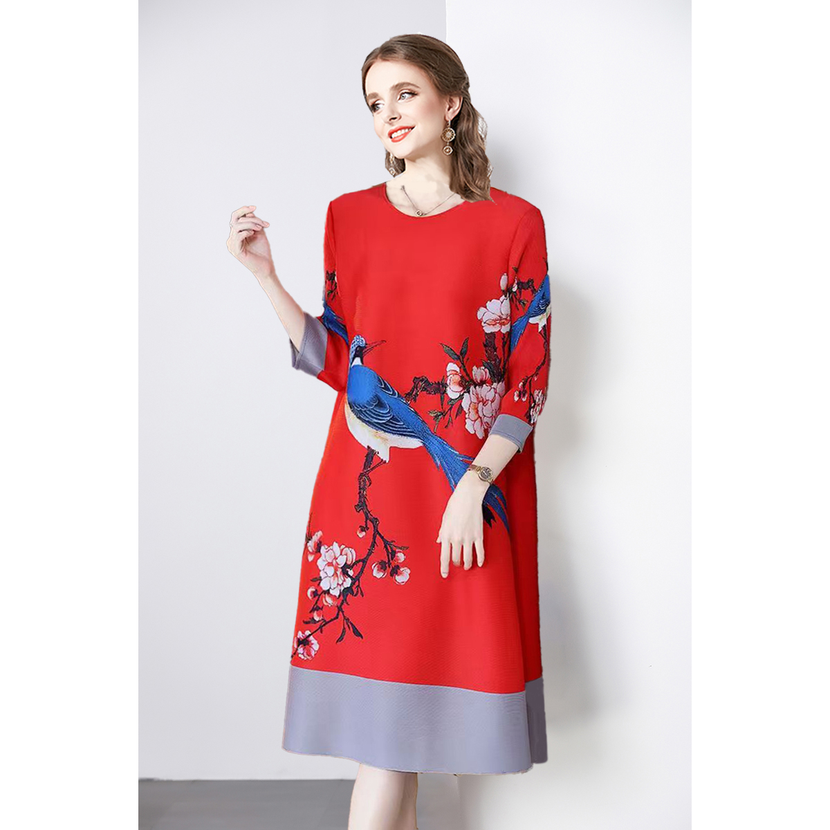 Miyake national style mm pleated A-line skirt with round neck, medium to long style, spliced loose seven quarter sleeves, shaking skirt cover, foreign trade Miyake national style mm pleated A-line skirt with round neck, medium to long style, spliced loose seven quarter sleeves, shaking skirt cover, foreign trade