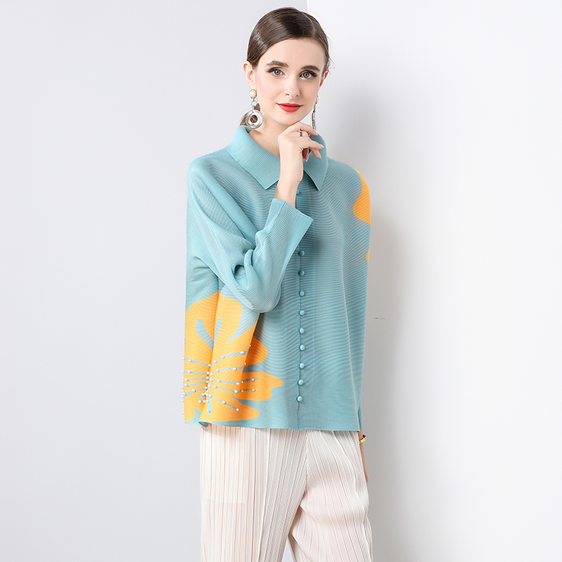 Miyake printed new cardigan top with small fragrance, fresh pleats, nail beads, loose and fashionable batball sleeves, slimming shirt Miyake printed new cardigan top with small fragrance, fresh pleats, nail beads, loose and fashionable batball sleeves, slimming shirt