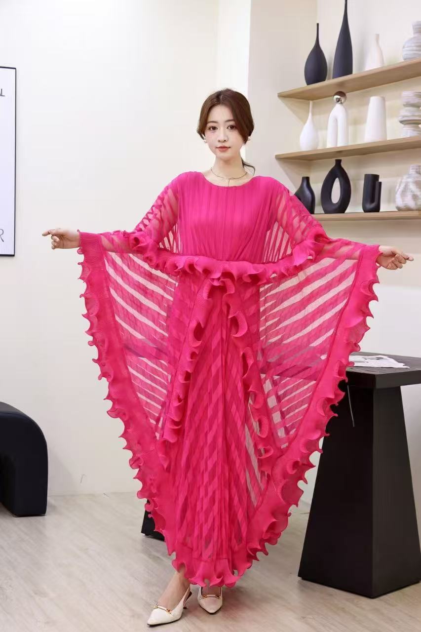 Sanzhai Foreign Trade Secret Edge Mushroom Edge Mesh Fake Two Irregular Design Fold Dress Large Women's Wear Sanzhai Foreign Trade Secret Edge Mushroom Edge Mesh Fake Two Irregular Design Fold Dress Large Women's Wear