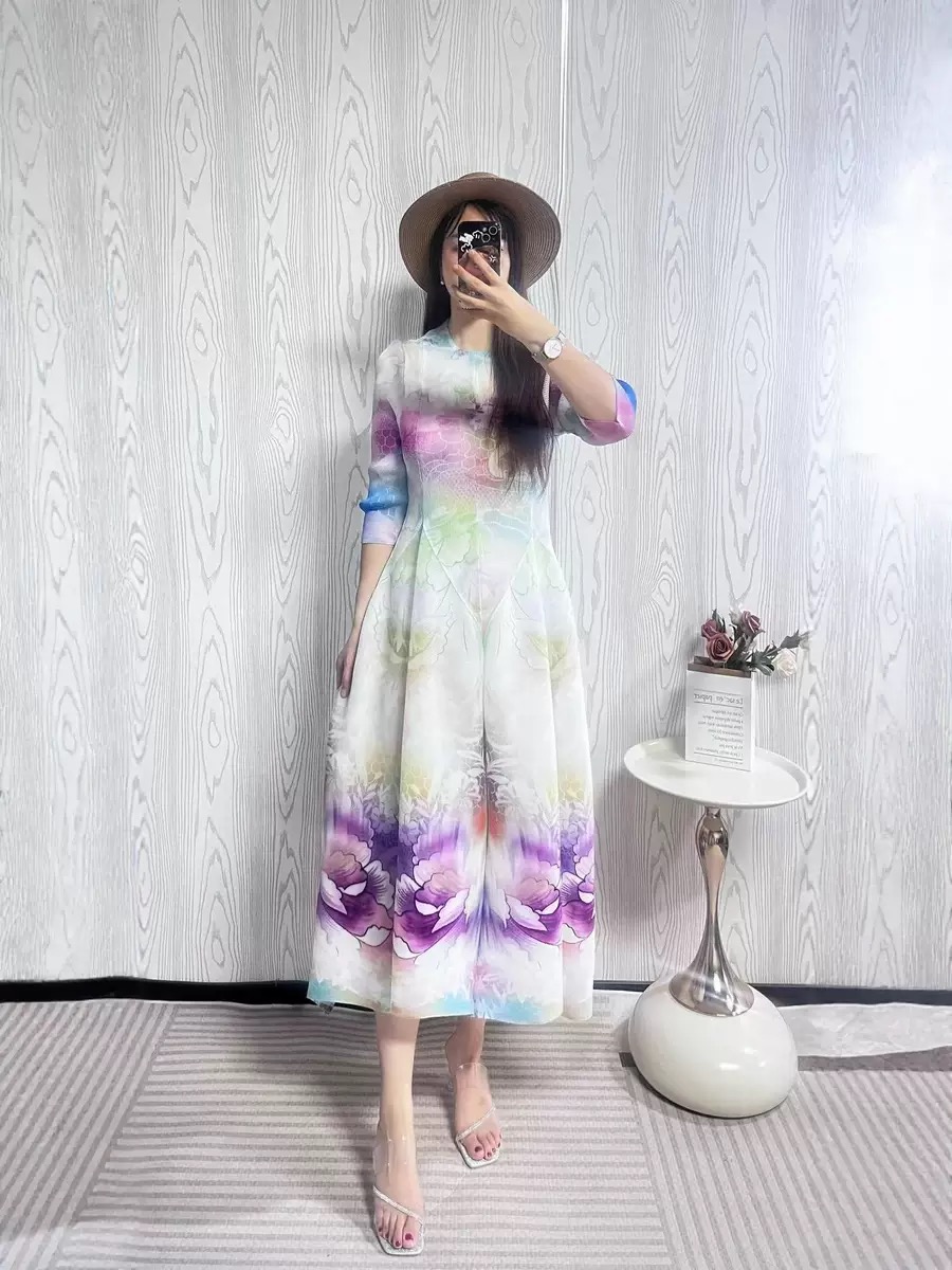 Wrinkled autumn gentle style French foreign trade printed long skirt, three bedroom flower bud eight piece skirt, elegant stretch plus size women's clothing Wrinkled autumn gentle style French foreign trade printed long skirt, three bedroom flower bud eight piece skirt, elegant stretch plus size women's clothing