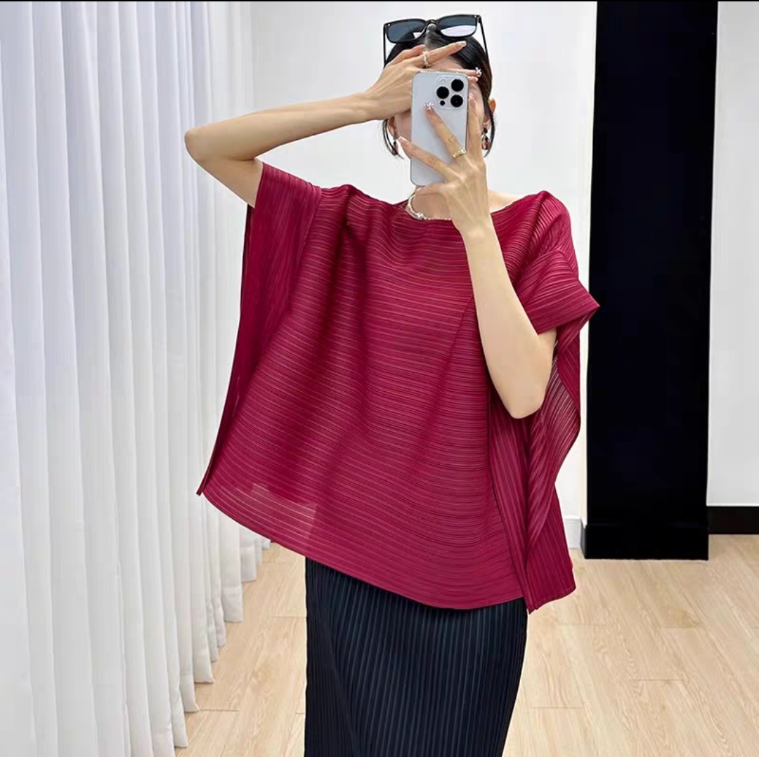 2025 summer three bedroom casual loose design versatile high-end plus size pleated women's top short sleeved T-shirt 2025 summer three bedroom casual loose design versatile high-end plus size pleated women's top short sleeved T-shirt