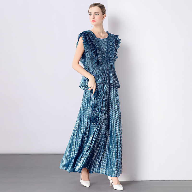 Miyake foreign trade hot stamping pleated ruffle edge European and American loose three-dimensional decoration top with split plate flower versatile pleated skirt Miyake foreign trade hot stamping pleated ruffle edge European and American loose three-dimensional decoration top with split plate flower versatile pleated skirt