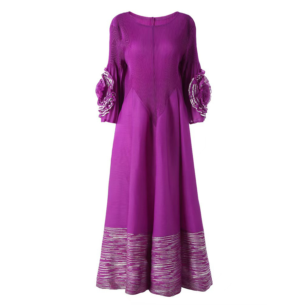 Miyake plus size cross-border women's clothing, hot pressed gold plate flower embroidered round neck loose elastic shaking pleated trumpet sleeve long skirt Miyake plus size cross-border women's clothing, hot pressed gold plate flower embroidered round neck loose elastic shaking pleated trumpet sleeve long skirt