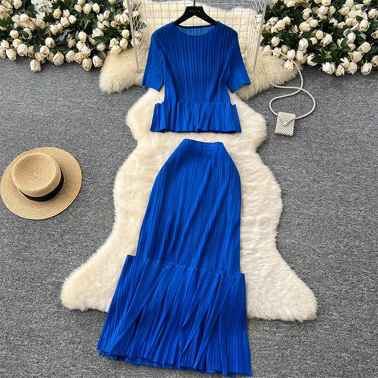 2025 Miyake Design Style Splicing European and American Set with ruffled edges, round neck short sleeved top, high waist, hip hugging skirt for women 2025 Miyake Design Style Splicing European and American Set with ruffled edges, round neck short sleeved top, high waist, hip hugging skirt for women