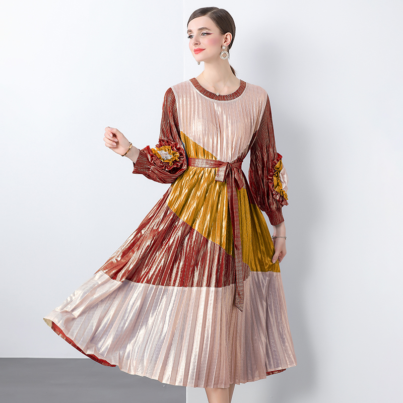 Miyake 2025 Cross border High end Hot Stamped Lantern Sleeve Folded Dress with Strap up 3D Decorative Flower Fairy Style Skirt Miyake 2025 Cross border High end Hot Stamped Lantern Sleeve Folded Dress with Strap up 3D Decorative Flower Fairy Style Skirt