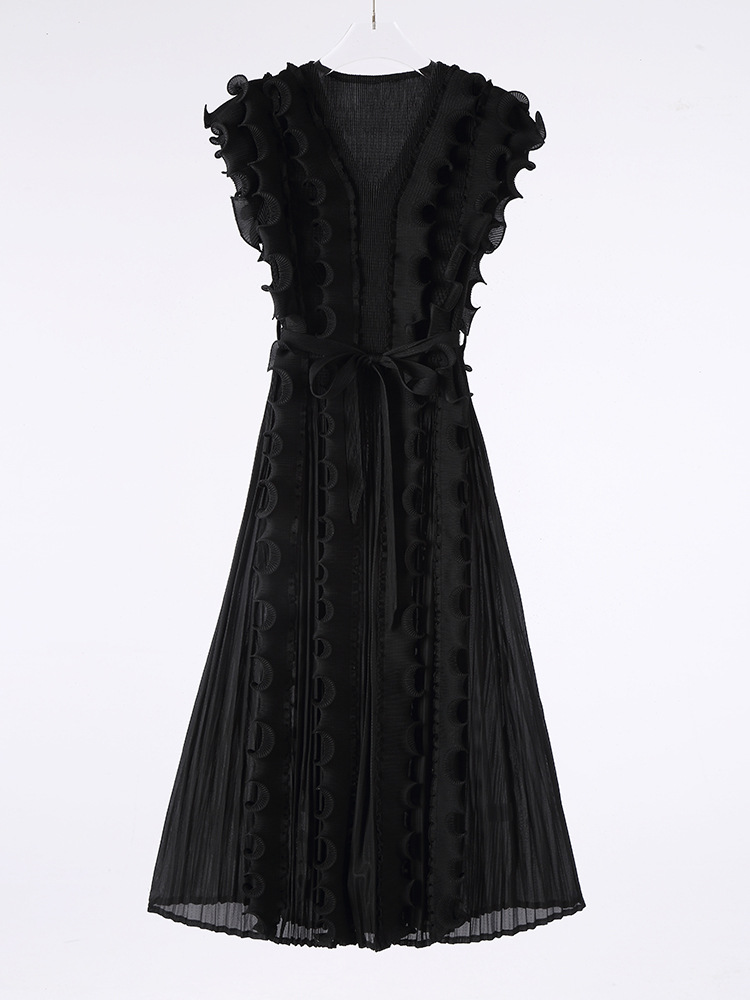 Miyake Cross border European and American Folded Mushroom Edge Design Sense V-neck Sleeveless Dress in Large Size Looks Thin with Lotus Leaf Edge in Africa Miyake Cross border European and American Folded Mushroom Edge Design Sense V-neck Sleeveless Dress in Large Size Looks Thin with Lotus Leaf Edge in Africa