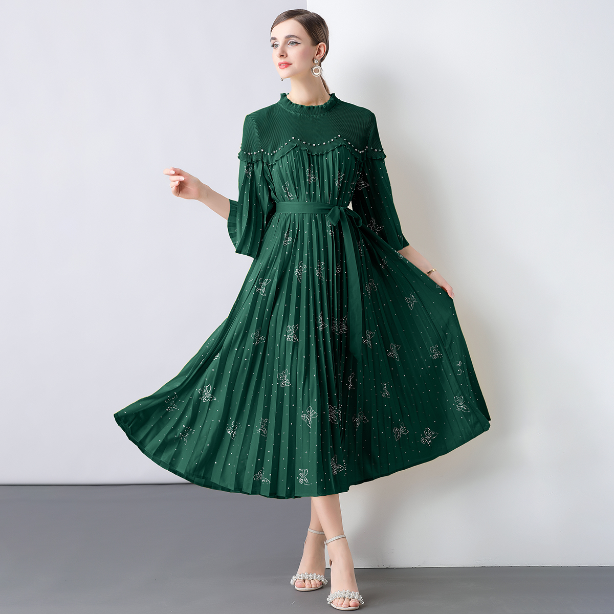 Miyake 2025 design sense heavy industry nail bead nail diamond tie loose dress pleated pleated pleated women's mid length skirt cross-border Miyake 2025 design sense heavy industry nail bead nail diamond tie loose dress pleated pleated pleated women's mid length skirt cross-border