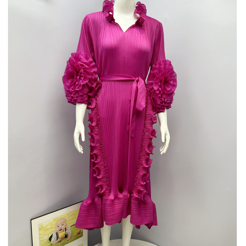 Sanzhai Foreign Trade European and American Style Black Fungus Edge Folded Dress with a Light and Mature Style, Three Dimensional Flower Solid Color, Large Skirt for Women Sanzhai Foreign Trade European and American Style Black Fungus Edge Folded Dress with a Light and Mature Style, Three Dimensional Flower Solid Color, Large Skirt for Women