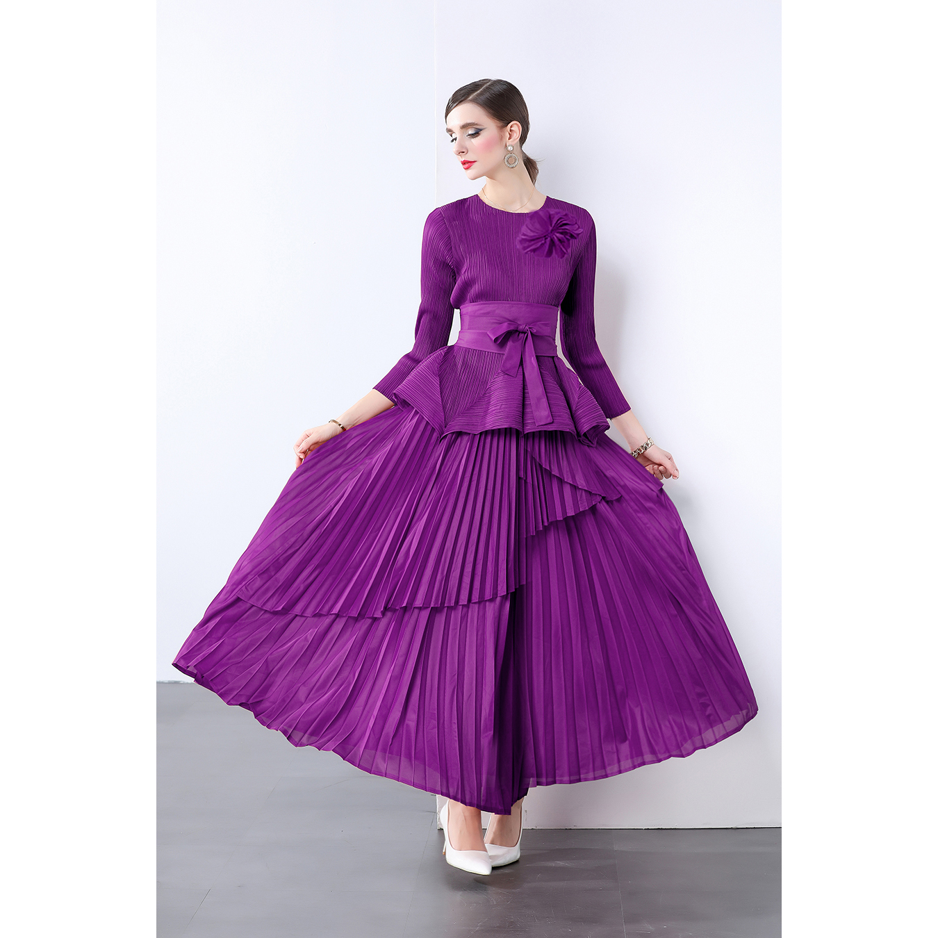 Three dimensional floral decoration top with long lace up pleated skirt, foreign trade European and American style pleated set with lining fabric Three dimensional floral decoration top with long lace up pleated skirt, foreign trade European and American style pleated set with lining fabric